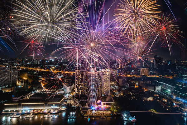 ดื่มด่ำบรรยากาศเทศกาลแห่งความสุขล้นใจในประเทศไทยกับ แมริออท บอนวอย